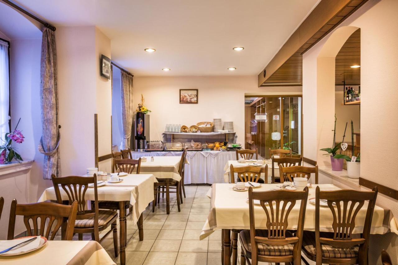 Hotel Le Postillon Esch-sur-Sure Bagian luar foto